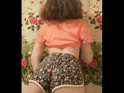 ❤️ Vogëlushja e re seksi duke zhveshur pantallonat e shkurtra në kamera ️ Video porno në sq.cassino-vulkan646.ru ❌️