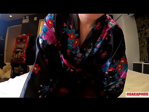 ❤️ Vajza e re cosplay pëlqen seksin deri në orgazmë me një shiringë në një kalorës dhe një blowjob. Vajzë aziatike me pidhi leshtore dhe cica të bukura me kostum tradicional japonez në video amatore që tregon masturbim me lodra qij. Sakura 3 OSAKAPORN. ️ Video porno në sq.cassino-vulkan646.ru ❌️